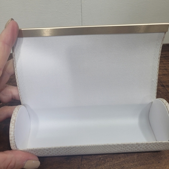 EUC Jimmy Choo Faux Snakeskin Hard Eyeglass Case Unisex/Women's/Men's - Picture 7 of 9